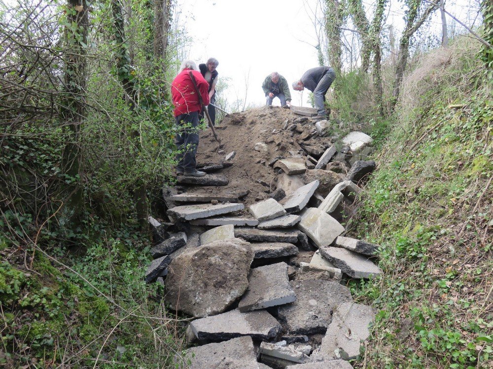Réhabilitation d'un chemin rural à St-Romain-le-Puy