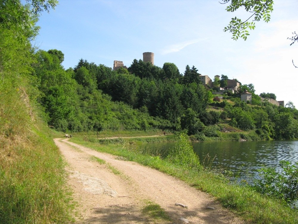 Découvrez des villages et des sentiers de caractère !
