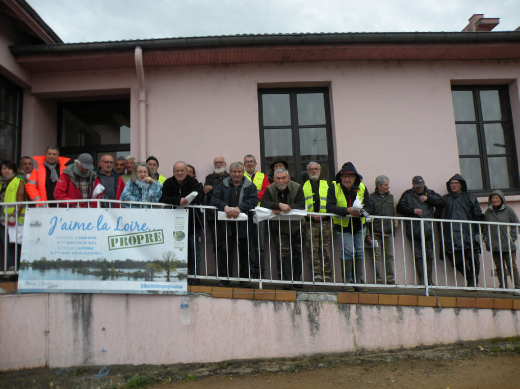 Ils se sont mouillés pour rendre la Loire plus propre