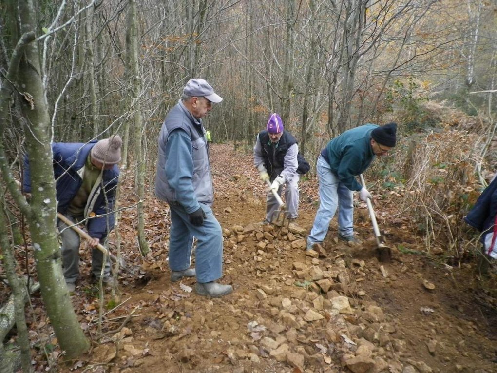 Coopération marcheurs-commune pour un chemin