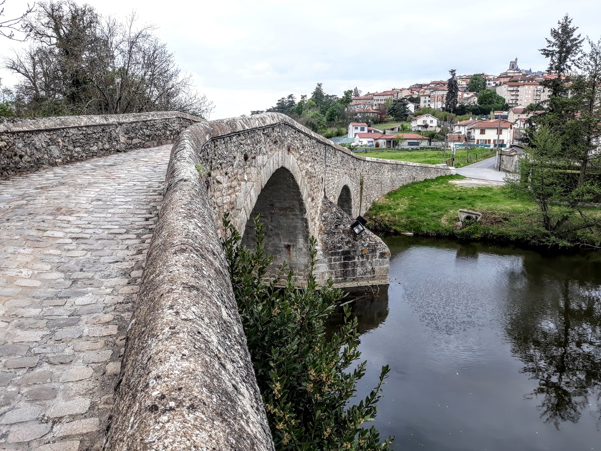 St-Galmier : le pont Gavé rendu aux piétons