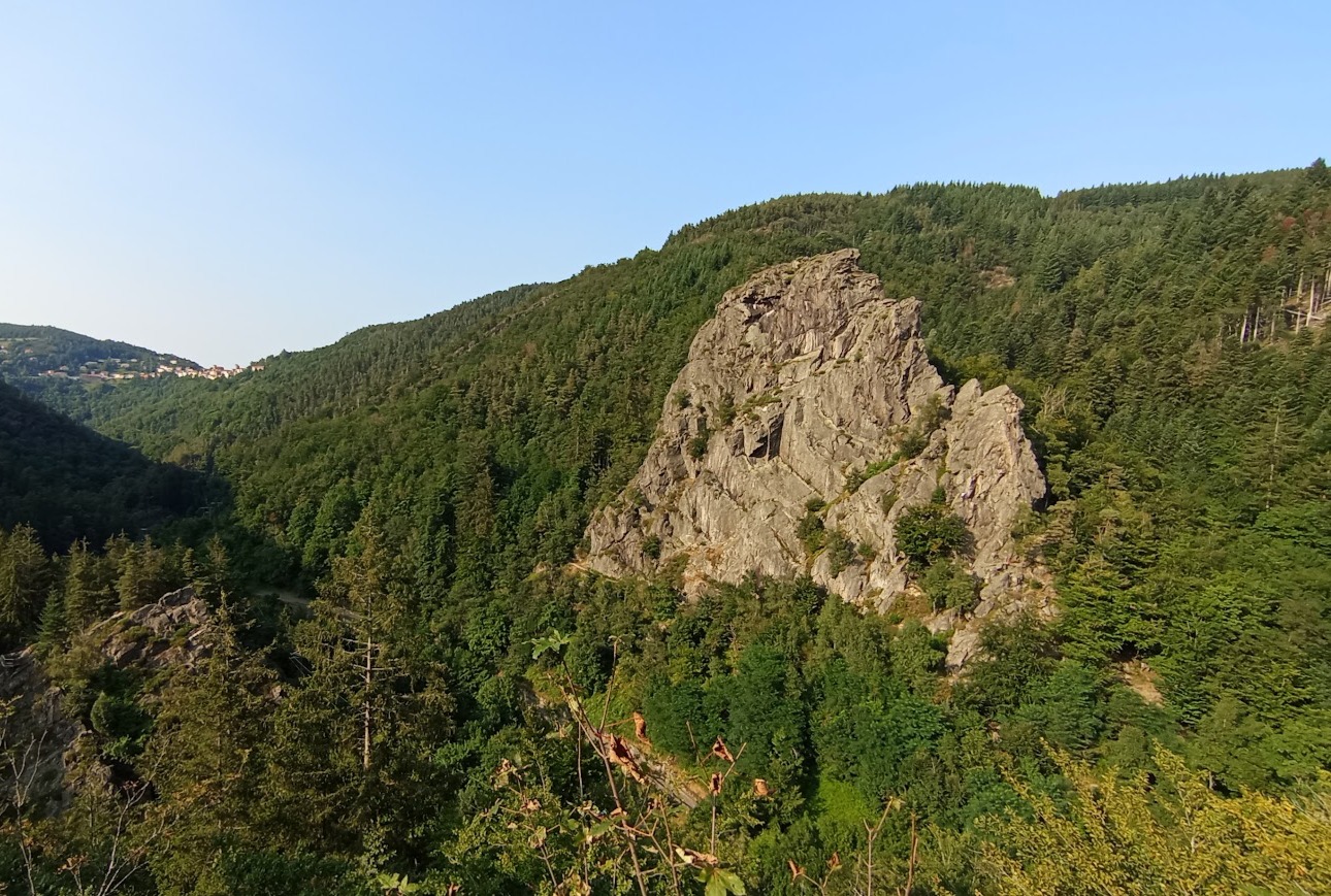 Gouffre d’Enfer : des travaux de sécurisation à la Roche Corbière